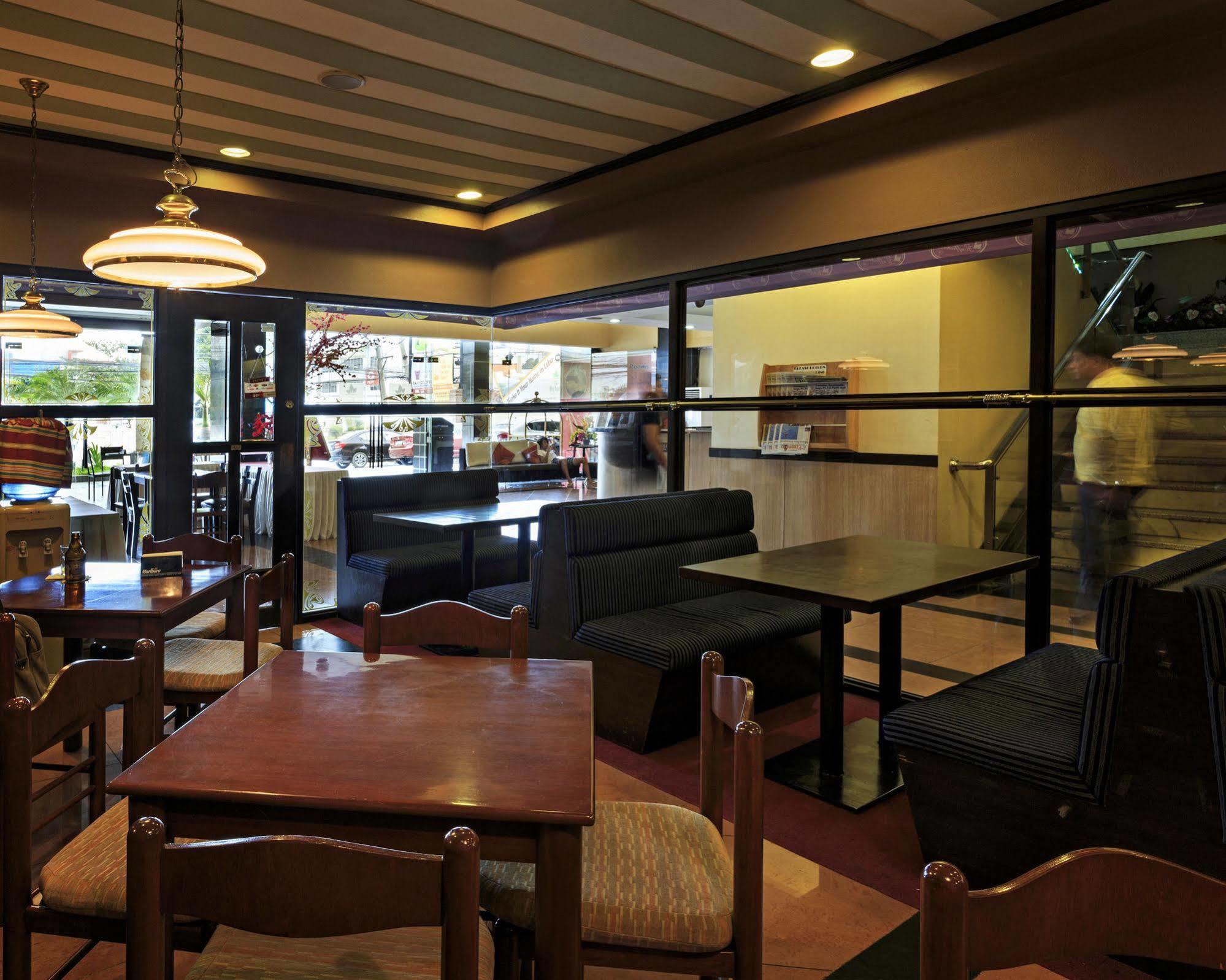 The Orchard Cebu Hotel & Suites Powered By Cocotel Exterior foto